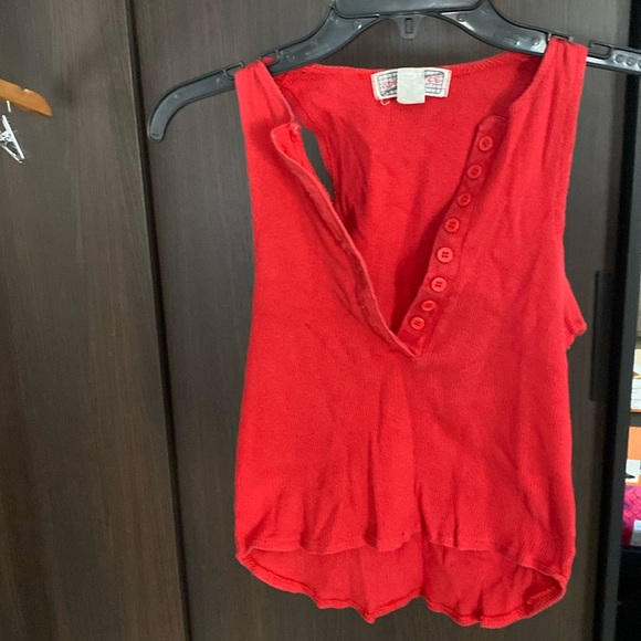 Tank top - Picture 1 of 2